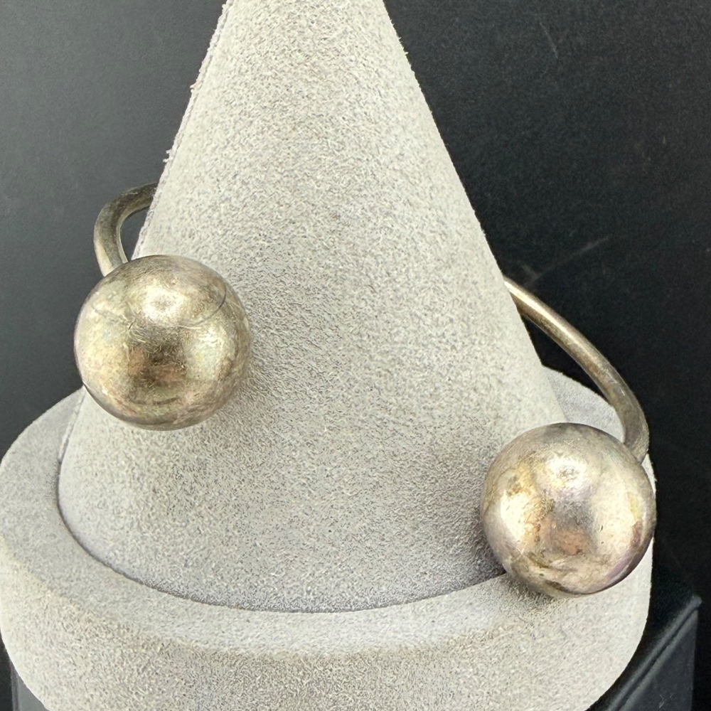 Vintage Estate Cuff Bracelet Silver Tone Ball Ends 7.5 Inch